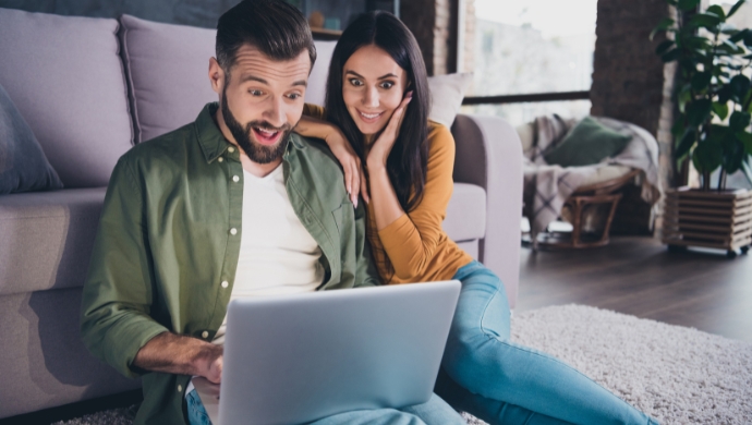 couple with laptop